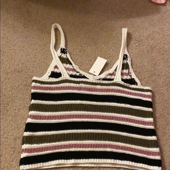 Knitted Crop Top - Picture 2 of 3
